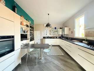 Vente maison 13 pièces