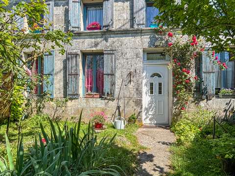 Vente maison 5 pièces Berneuil 17