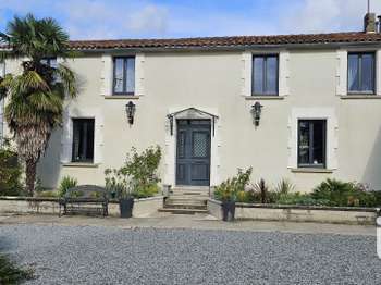 Vente maison 9 pièces Bessé 16
