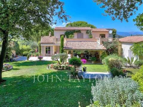 Vente maison 8 pièces Biot 06