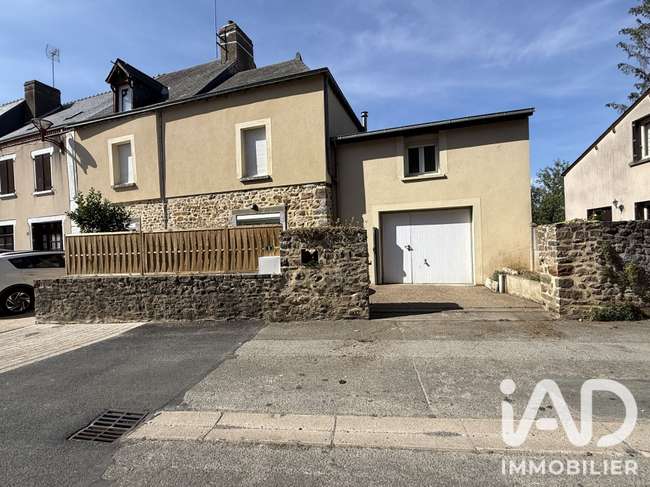 Maison 5 pièces 96 m² · à Blandouet-Saint Jean · 96 m² · 125 700 €