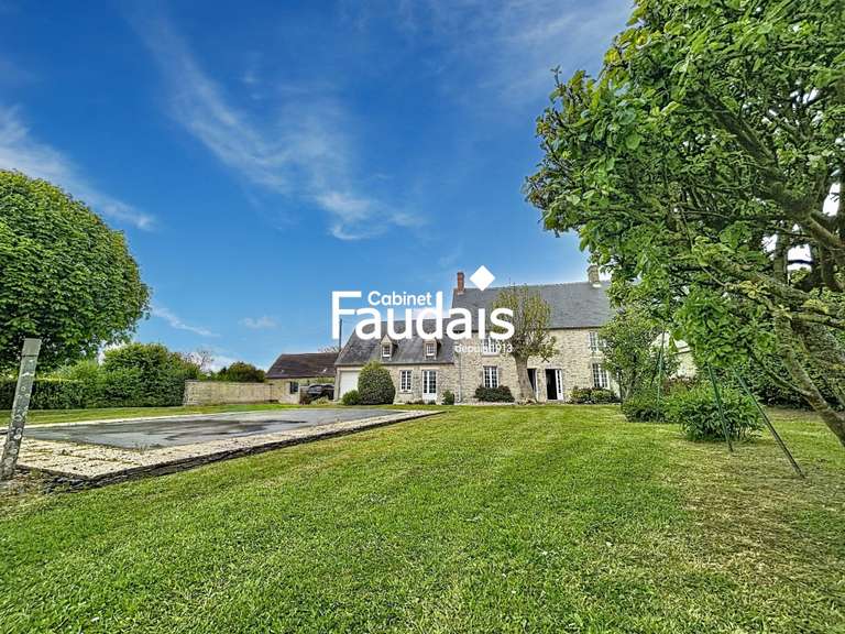 Vente maison 8 pièces