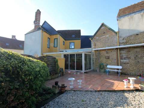 Vente maison 7 pièces Bonnétable 72