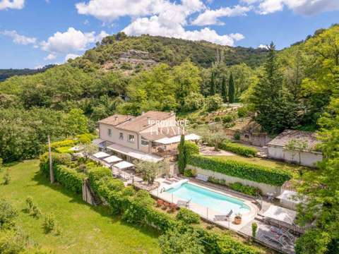 Vente maison 11 pièces Bonnieux 84