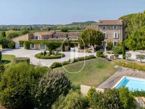 Vente maison 21 pièces Bonnieux 84