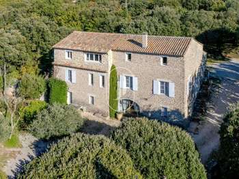 Vente maison 12 pièces Bonnieux 84