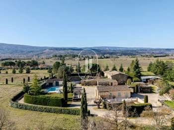 Maison 700 m² · à Bonnieux · 700 m² · 2 595 000 €