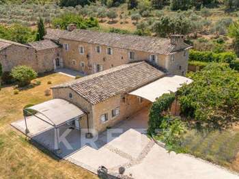 Vente maison 14 pièces Bonnieux 84