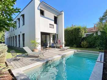 Maison 6 pièces 172 m² · à Bordeaux · 172 m² · 976 000 €