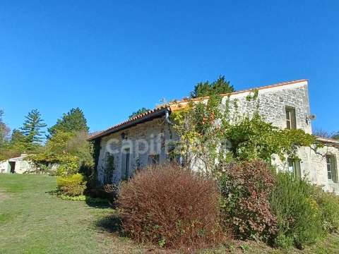 Vente maison 4 pièces Bords 17