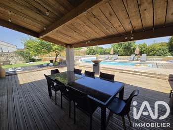 Vente maison 11 pièces Bords 17