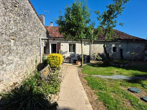 Vente maison 4 pièces Bords 17