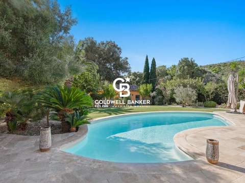 Vente maison 6 pièces Bormes-les-Mimosas 83