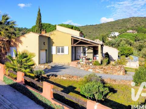 Vente maison 4 pièces Bormes-les-Mimosas 83
