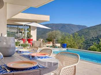 Maison 6 pièces 183 m² · à Bormes-les-Mimosas · 183 m² · 1 990 000 €