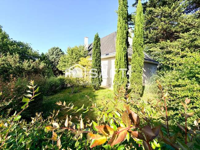 Maison 8 pièces 160 m² · à Bouchemaine · 160 m² · 335 000 €