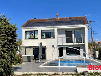 Maison 7 pièces 196 m² · à Bouguenais · 196 m² · 525 000 €