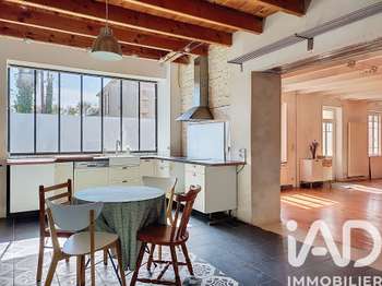 Maison 8 pièces 250 m² · à Bouhet · 250 m² · 249 000 €