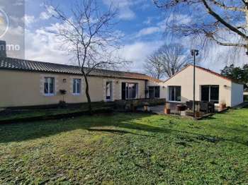 Vente maison 5 pièces Bouin 85