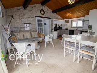 Vente maison 11 pièces