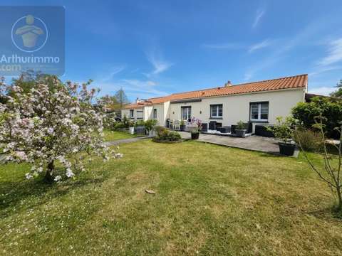 Vente maison 5 pièces Bouin 85