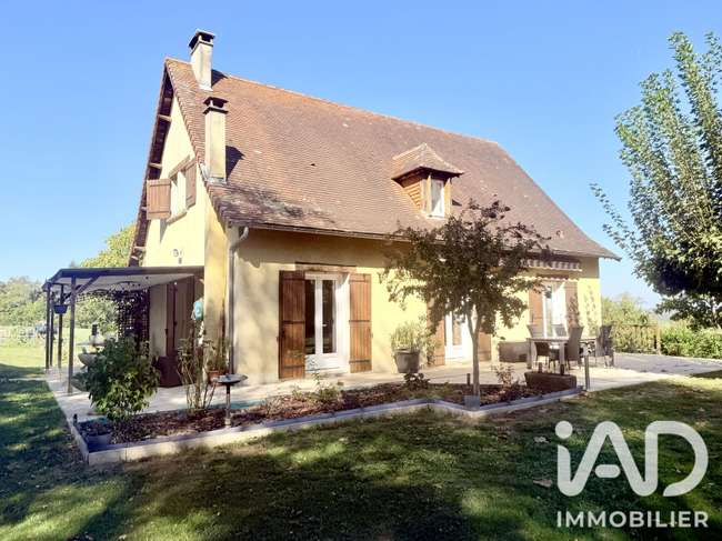 Maison 7 pièces 196 m² · à Boulazac Isle Manoire · 196 m² · 415 000 €
