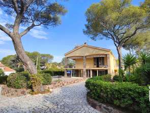 Vente Maison 7 piècesBoulouris