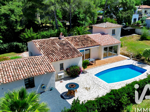 Vente maison 5 pièces Boulouris 83