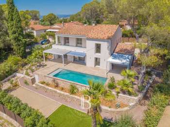 Vente maison 9 pièces Boulouris 83