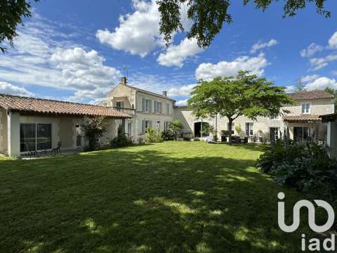 Vente maison 13 pièces Bourg-Charente 16
