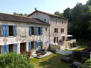 Vente Maison 20 piècesBourg-Charente
