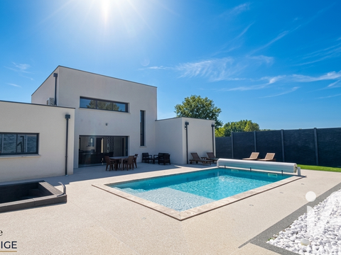 Vente maison 8 pièces Bourges 18