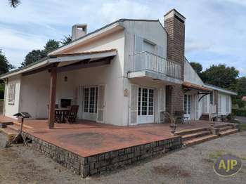 Vente maison 9 pièces