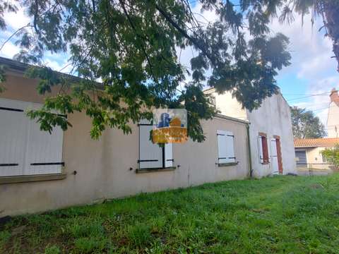 Vente maison 6 pièces Brains 44