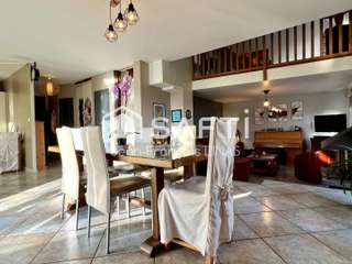 Vente maison 8 pièces