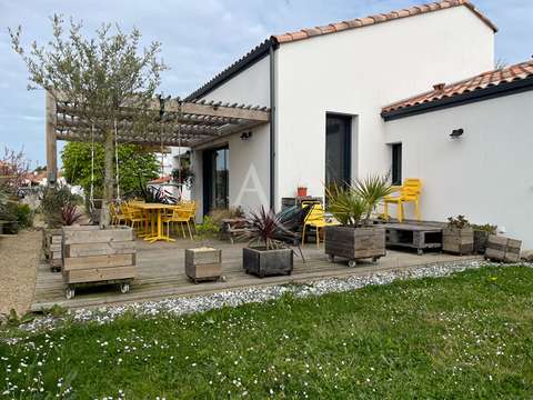 Vente maison 5 pièces Brem-sur-Mer 85