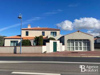 Vente maison 8 pièces Brem-sur-Mer 85