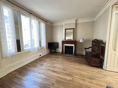 Vente maison 8 pièces Bressuire 79