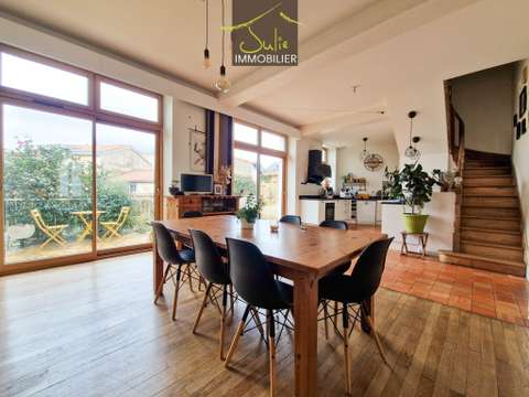 Vente maison 9 pièces Bressuire 79
