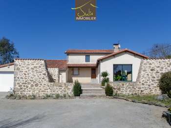 Vente maison 8 pièces Bressuire 79