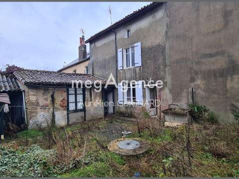 Vente maison 6 pièces Bressuire 79