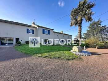 Vente maison 14 pièces Bressuire 79