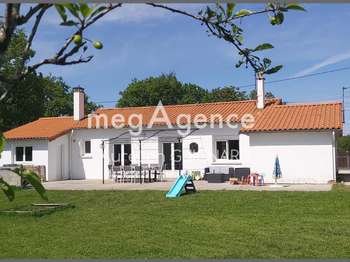 Vente maison 6 pièces Bressuire 79
