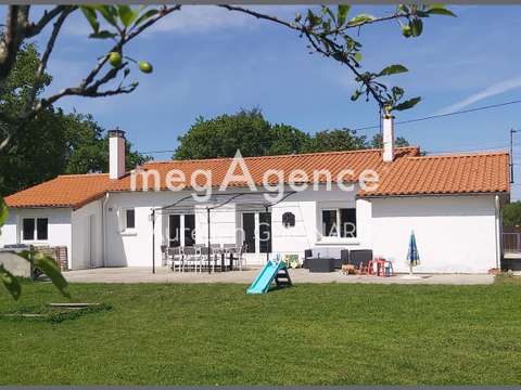 Vente maison 6 pièces Bressuire 79