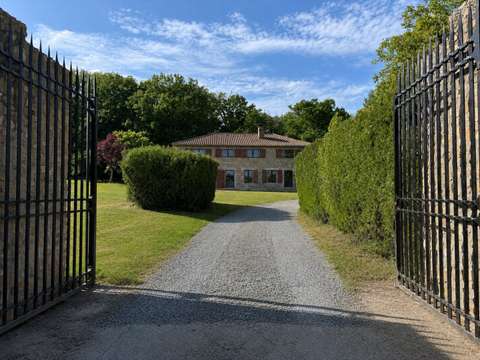 Vente maison 13 pièces Bressuire 79
