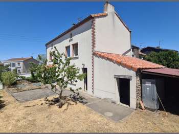 Vente maison 6 pièces Bressuire 79
