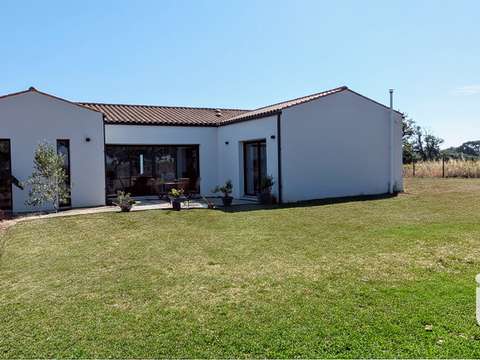 Vente maison 7 pièces Breuil-Magné 17