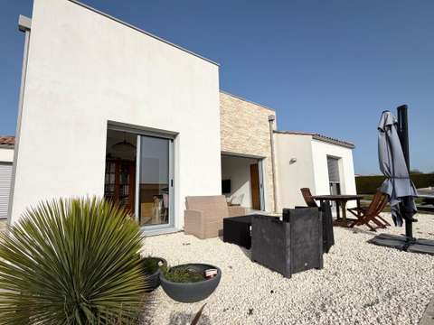 Vente maison 5 pièces Breuillet 17