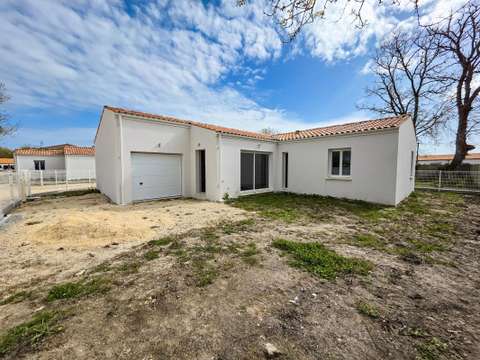 Vente maison 4 pièces Breuillet 17