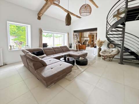 Vente maison 8 pièces